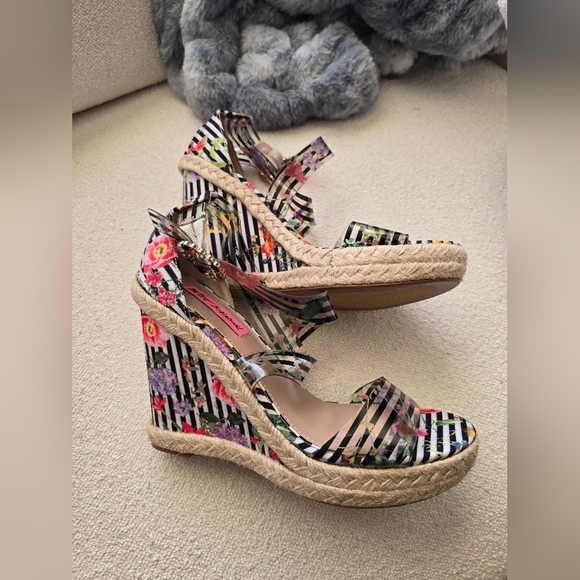 Betsey Johnson Shoes - Betsey Johnson, Fraser Espadrille Wedge Sandal, Multicolor, SIZE 7.5